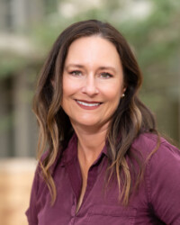 <strong>Melanie Ellis</strong><br>
Hospitality