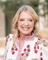 <strong>Shannon Self '22</strong><br>
1st VP Membership